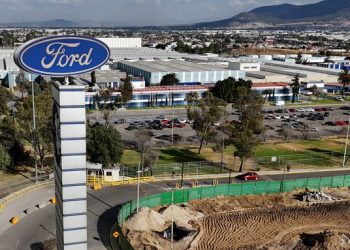 Ford advierte sobre impacto de aranceles a México y Canadá
