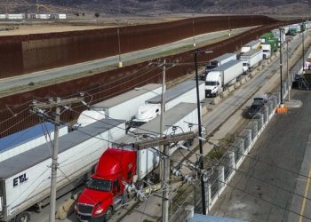 Nuevas medidas en la frontera de EE.UU. retrasan exportaciones mexicanas