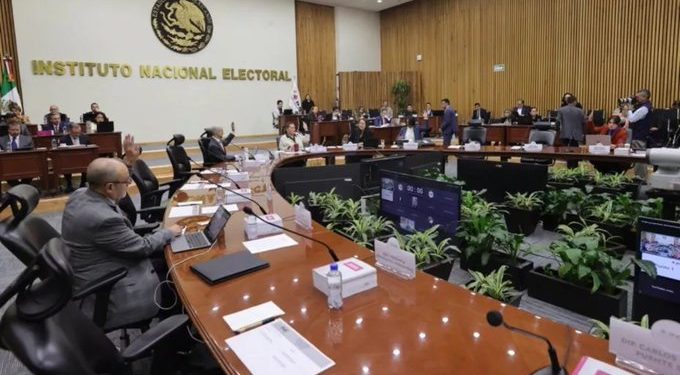 INE detecta vacíos de información en listas de elección judicial y pide aclaraciones