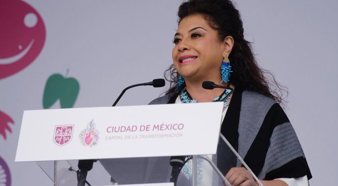 Clara Brugada entrega apoyos para la primera infancia y anuncia talleres para padres en CDMX