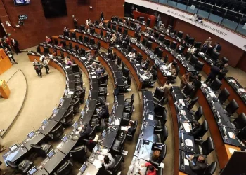 Senado debate reforma contra la reelección y el nepotismo electoral