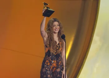 Shakira gana su cuarto Grammy y dedica el premio a los inmigrantes