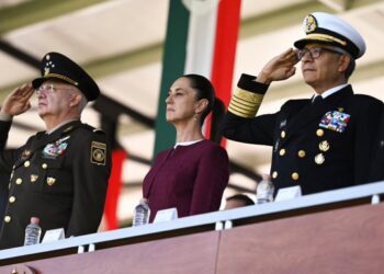 Sheinbaum destaca el valor de la Bandera Nacional y su papel en la soberanía