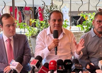 Cuauhtémoc Blanco niega acusaciones y se mantiene en su cargo