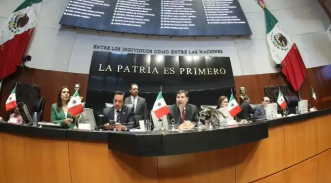 Aprueba Senado reforma para prohibir reelección y el nepotismo