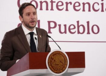 Detectan corrupción en compra de medicamentos; Sheinbaum advierte sanciones severas