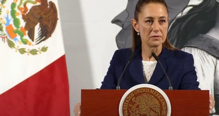 Claudia Sheinbaum destaca asamblea en el Zócalo, aranceles con EE.UU. y educación en su mañanera