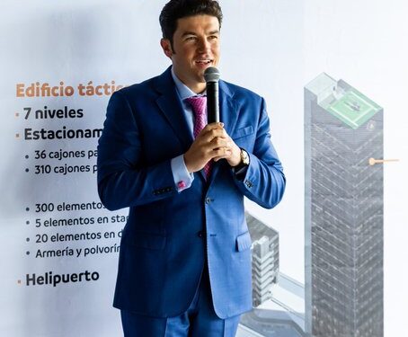 Samuel García supervisó el avance del Cuartel General de la Nueva Fuerza Civil en Nuevo León