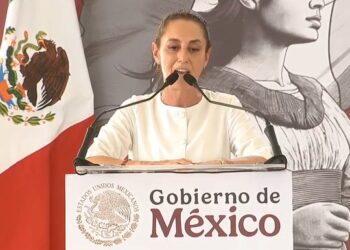 Retraso y calor hacen que seguidores abandonen evento de Sheinbaum en Tabasco