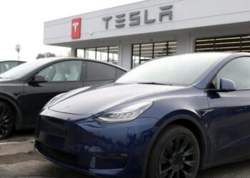 Tesla advierte que los aranceles recíprocos de Trump afectarán sus ventas