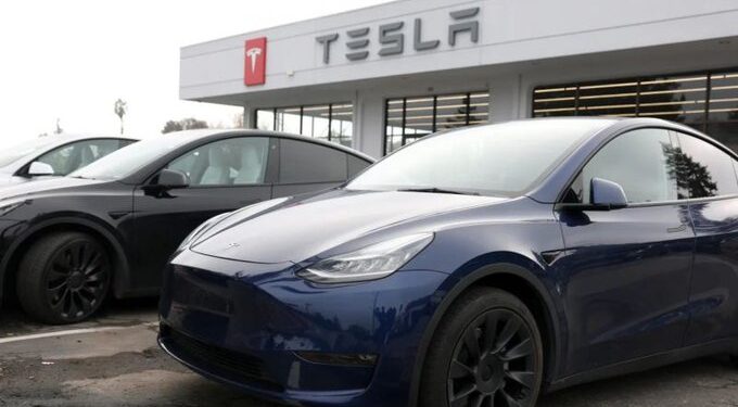 Tesla advierte que los aranceles recíprocos de Trump afectarán sus ventas