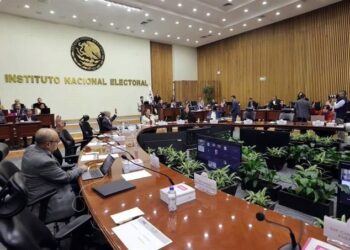 INE llama a candidatos judiciales a cumplir la ley en el inicio de campañas