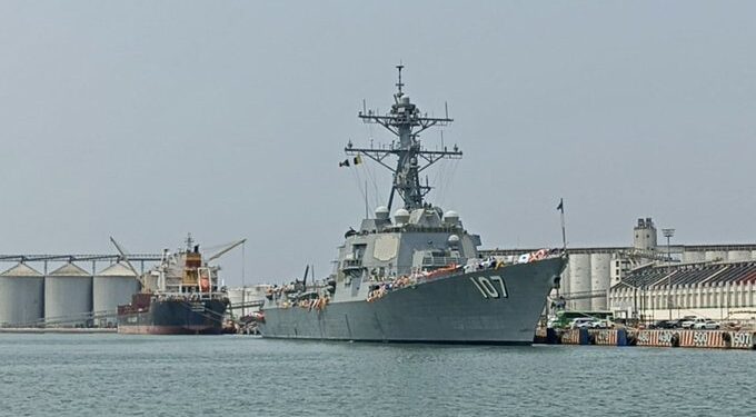 Destructor USS Gravely llega a Veracruz; Semar guarda silencio sobre su presencia