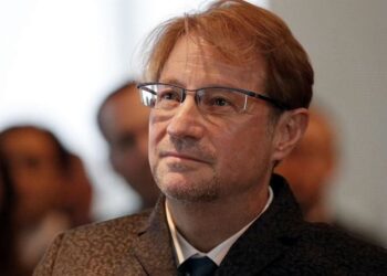 Israel aprueba extradición de Andrés Roemer a México por delitos sexuales