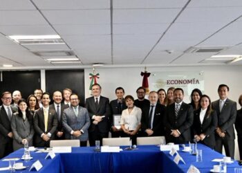 México propondrá incluir capítulo de semiconductores en el T-MEC para atraer inversión tecnológica