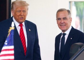 Trump anticipa renegociación del T-MEC en 2026 y advierte posible salida