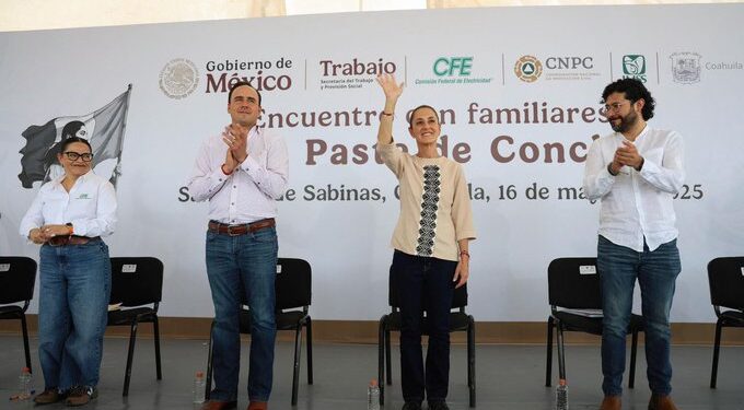 Avanza rescate de cuerpos en Pasta de Conchos; gobierno entrega restos a familiares