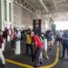CNTE bloquea accesos al AICM para exigir aumento salarial y reforma a pensiones