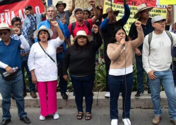 CNTE continuará protestas y analiza propuestas del Gobierno sobre pensiones