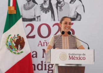 Sheinbaum destaca crecimiento económico de México y rechaza temores sobre alza salarial