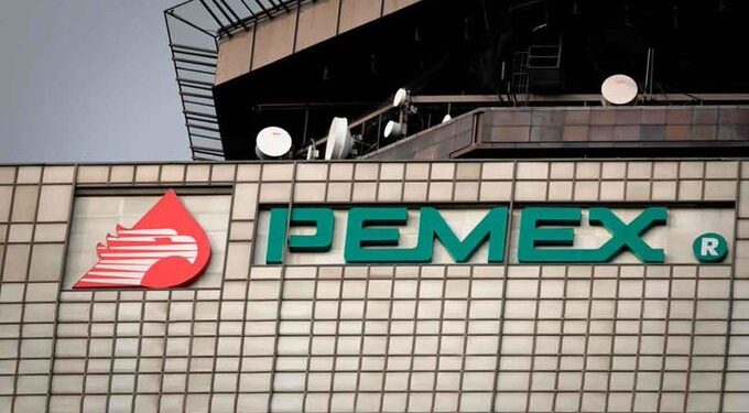 Pemex reestructura su organización: menos cargos y mayor control operativo