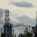 Cae 1% el precio del petróleo tras decisión de OPEP+ de aumentar producción