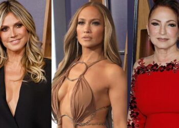 Jennifer Lopez deslumbra en unos AMAs 2025 marcados por homenajes