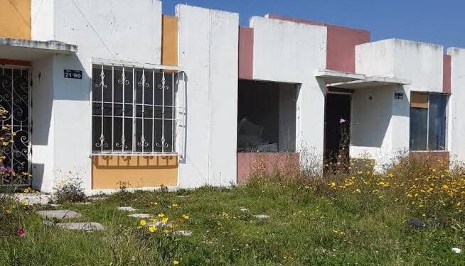 Segob fija límites al programa del Infonavit: no habrá venta si hay denuncia por invasión