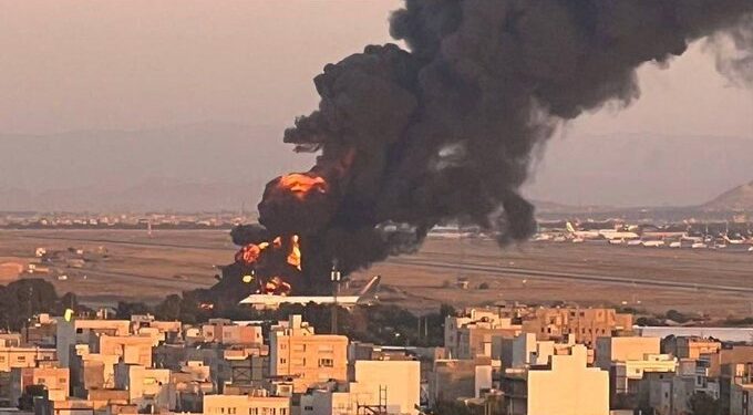 Israel ataca instalación nuclear en Irán y anticipa una ofensiva de largo plazo