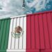 Exportaciones mexicanas caen en mayo por autos y petróleo, pese a alza en manufacturas