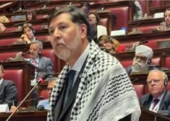 PAN y PRI exigen destitución de Fernández Noroña por postura unilateral en foro internacional