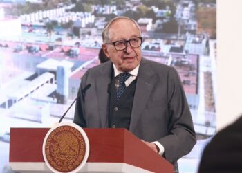 Nuevos hospitales, abasto garantizado y distribución nacional de medicamentos en 2025