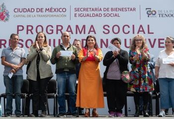 Clara Brugada amplía programa de ingreso universal para adultos de 57 a 59 años