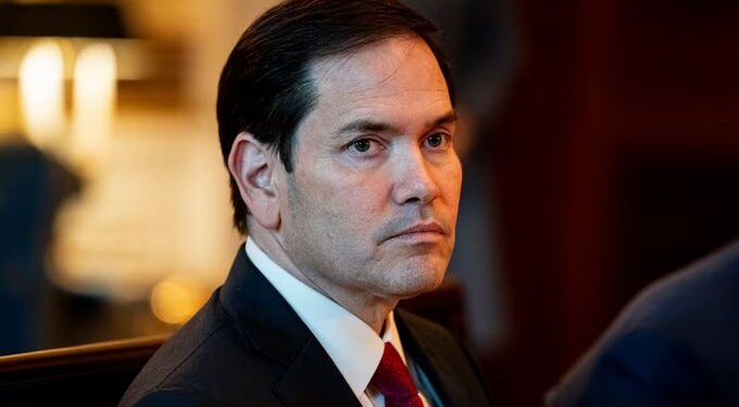Usan IA para hacerse pasar por Marco Rubio y obtener información confidencial