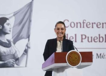 Tren México-Querétaro, tsunami, migración y economía: resumen de la mañanera de Sheinbaum