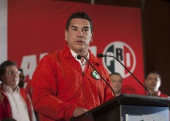 Alejandro Moreno evade primer desafuero y enfrenta nueva denuncia por peculado