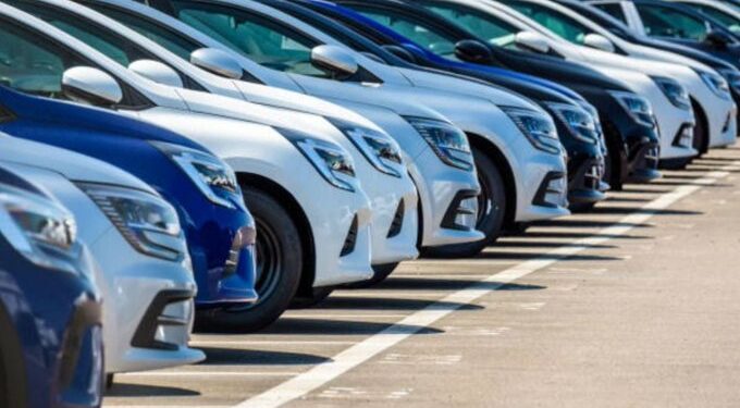 Disminuyen exportaciones de autos ligeros en México en el primer semestre de 2025