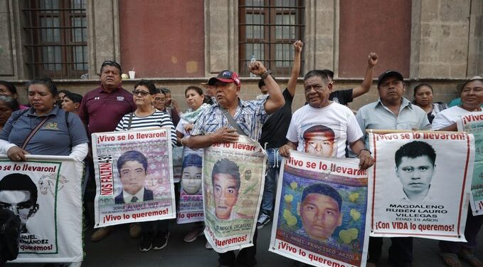 Caso Ayotzinapa: familias advierten que la confianza al nuevo fiscal dependerá de resultados