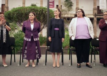 Sheinbaum lanza programa Abogadas de las Mujeres para brindar defensa legal con perspectiva de género