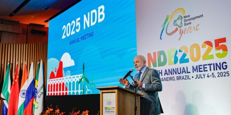 BRICS celebra cumbre sin Xi ni Putin y en medio de tensiones globales