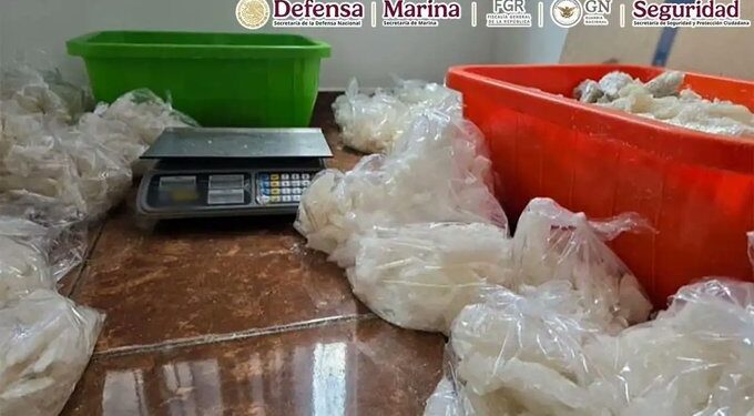 Fuerzas de seguridad son atacadas en Morelia; decomisan laboratorio con 800 kilos de metanfetamina