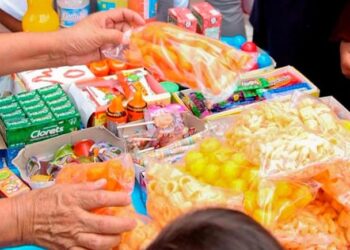 SEP gana juicios clave y refuerza prohibición de comida chatarra en escuelas