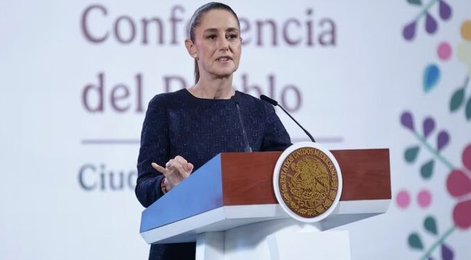 Claudia Sheinbaum presenta avances en atención consular y digitalización de trámites