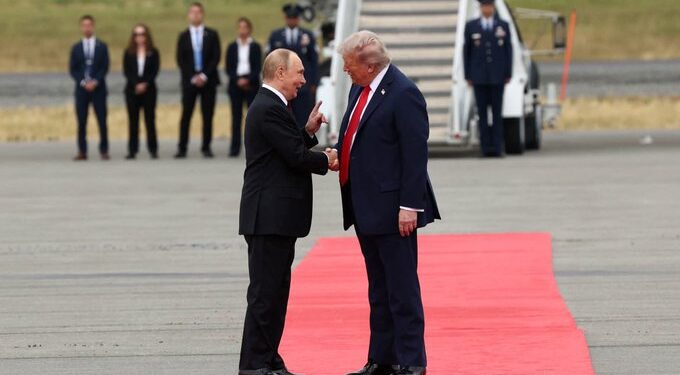 Trump y Putin se reúnen en Alaska para negociar fin de la guerra en Ucrania