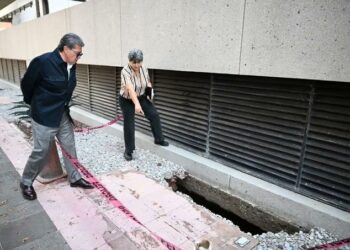San Lázaro reasignará recursos para reparar daños por lluvias y socavones