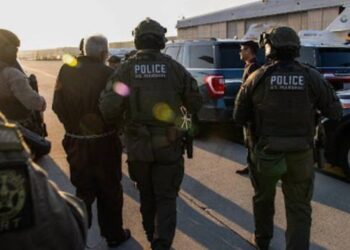 EE. UU. envía a México a 14 presos por narcotráfico para reducir costos y liberar espacio en cárceles
