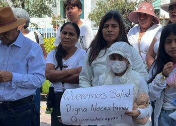Protesta nacional exige abasto urgente de medicamentos oncológicos en México