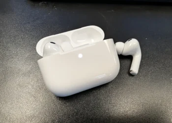 Apple presenta AirPods con traducción en vivo y nuevos Pro 3