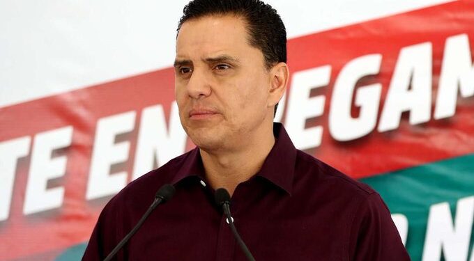 Vinculan a proceso al exgobernador de Nayarit, Roberto Sandoval, por lavado de dinero