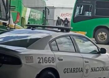 Normalistas irrumpen en la Terminal del Norte y afectan a 20 mil pasajeros